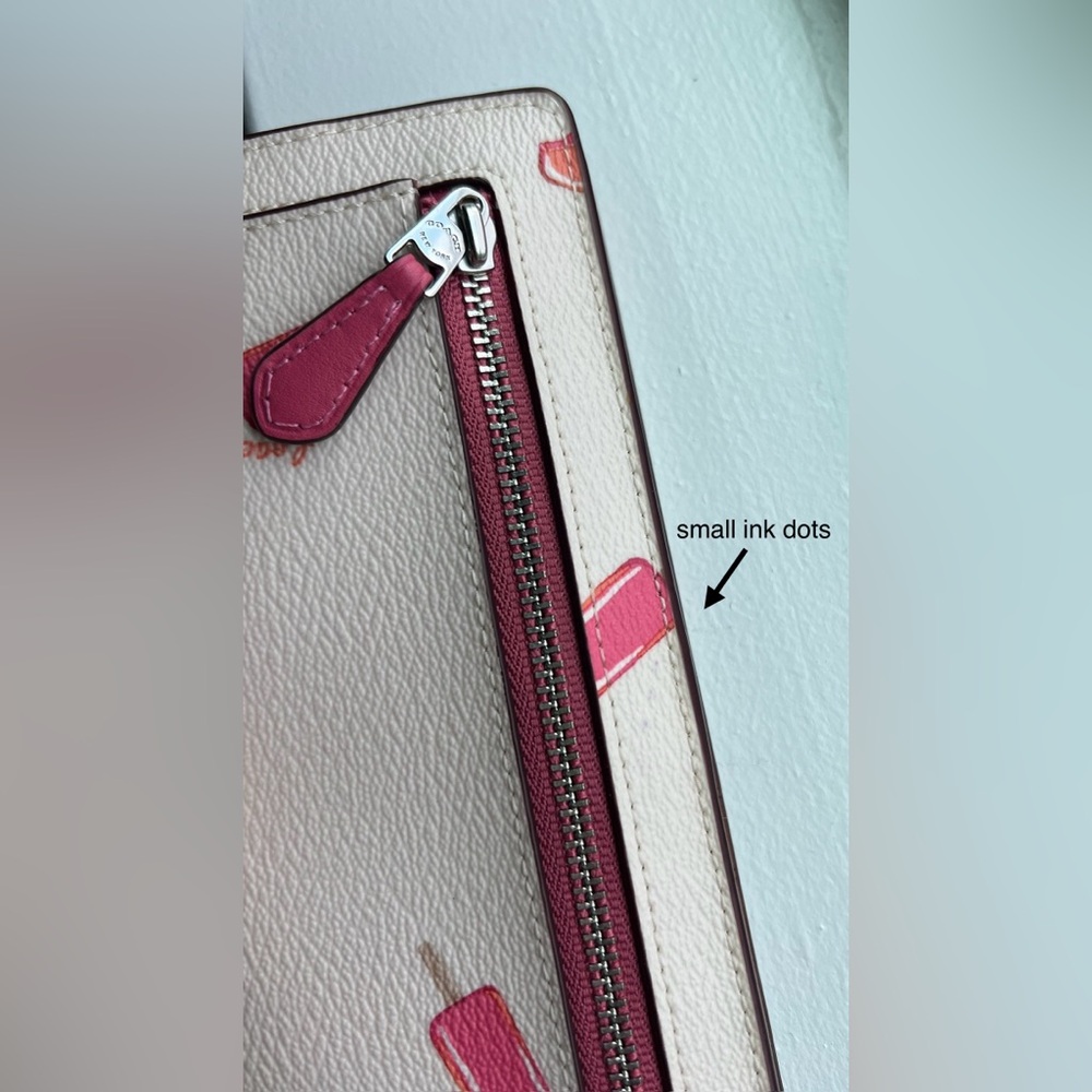 Coach Wallet - Picture 8 of 8